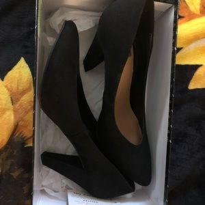 Black DV by dolce vita pumps